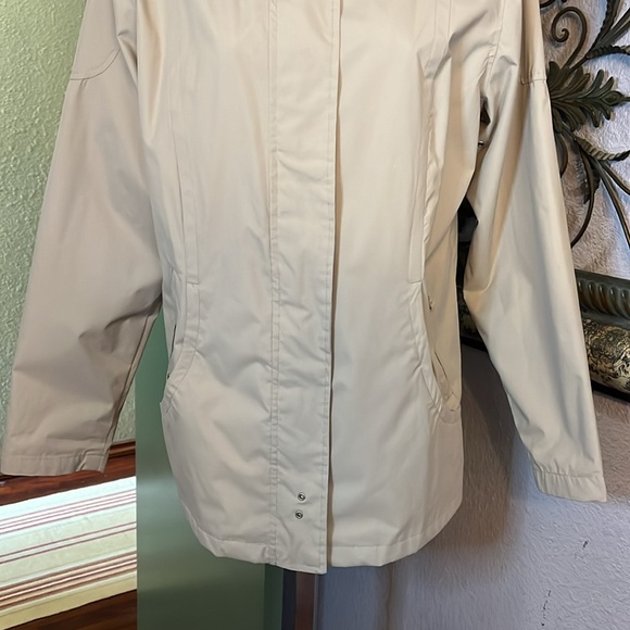 EUCRadiance Free Country Winter / Rain jacket- tan / hood Sz M - Picture 3 of 14